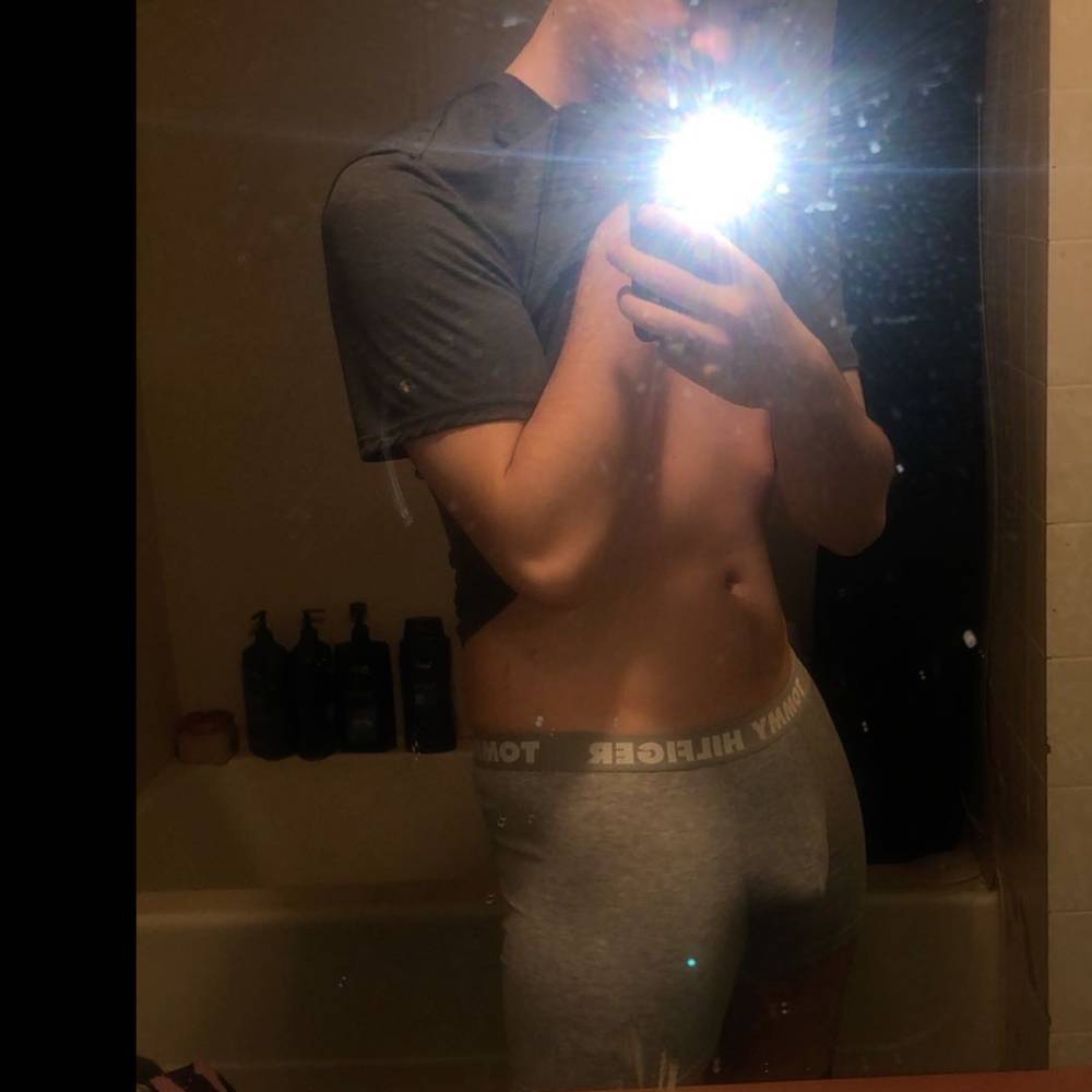 Collegeboyo OnlyFans – free nudes, naked, leaked