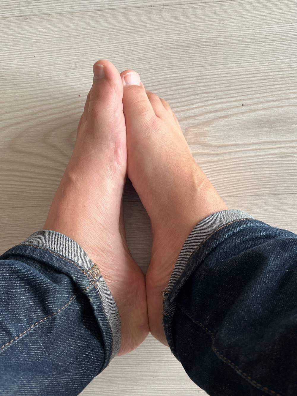 Only Feet, Pieds, Piedi, Pies