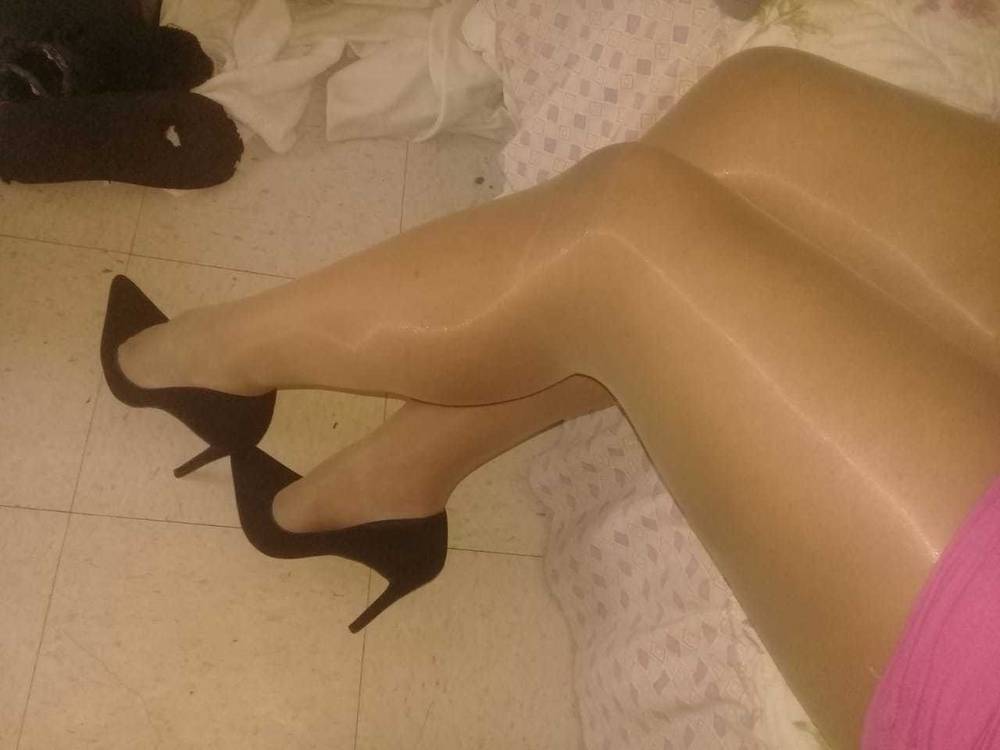 Kim Pantyhose