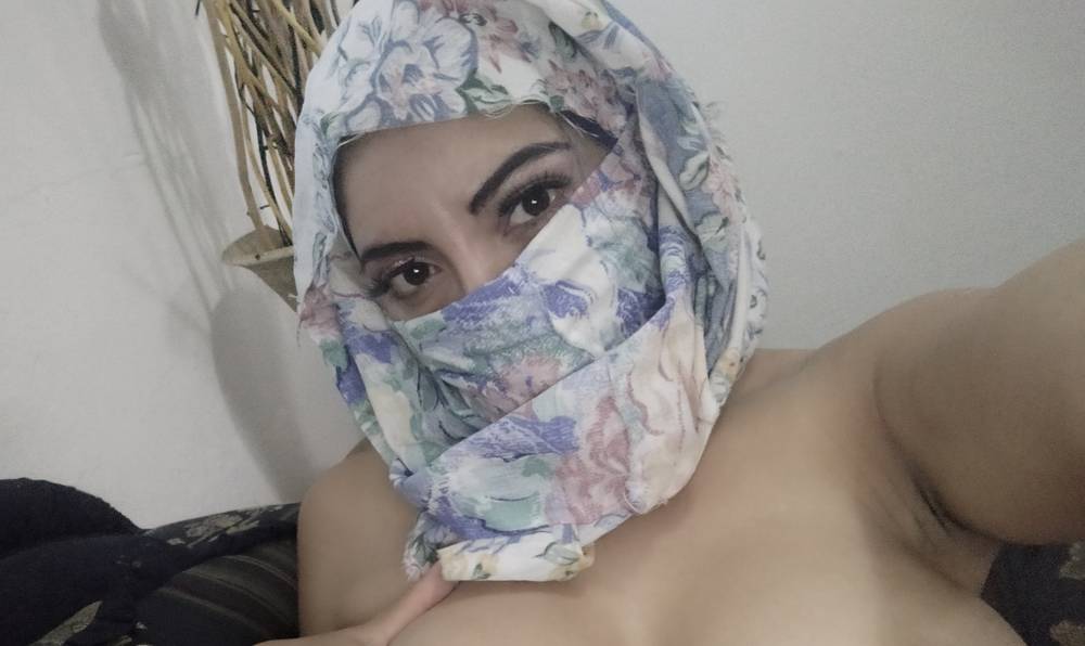 Real Naughty Muslim Wifey X