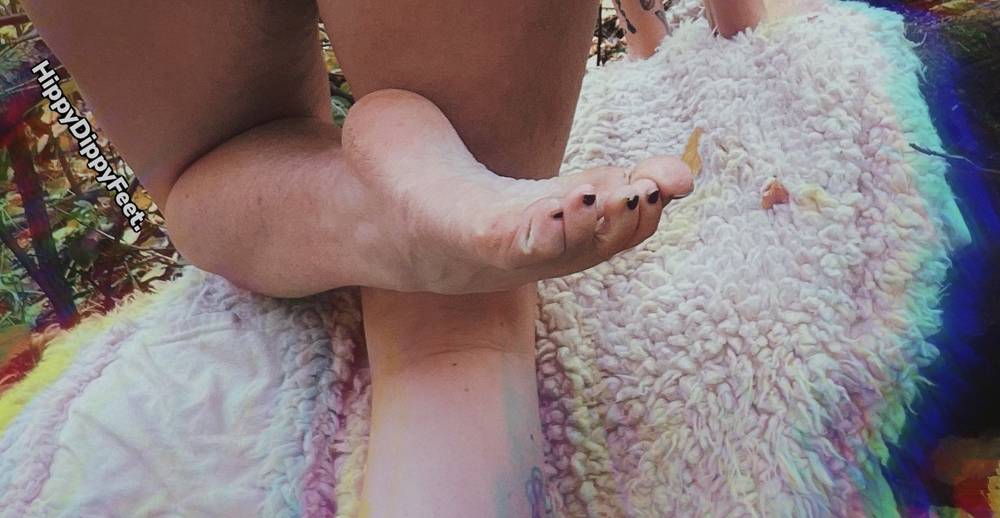 HippyDippyFeet.