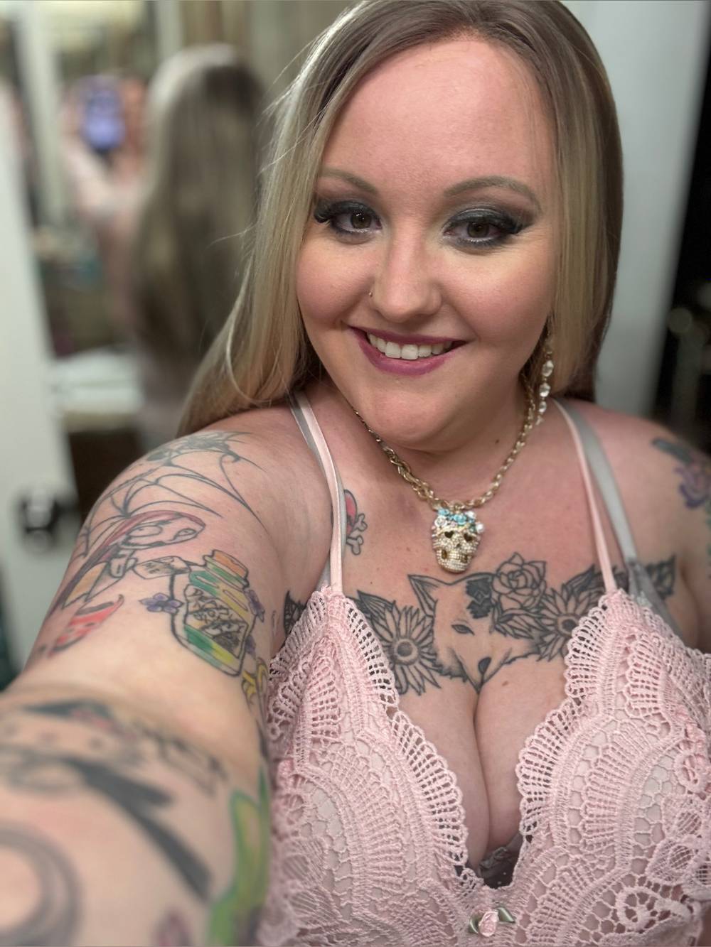 Chicklett- Tattooed Thick Southern MaMa❤